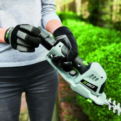 Taille Herbe Et Haie Lame 200 Mm Pack Batterie Et Chargeur 2 Ah Ego Cht2001e -Promos Jardin Pro Magasin 635847777e2e45.05397661