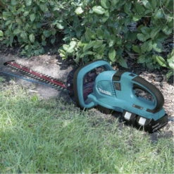 Makita Taille-haie Sans Fil - 36 V Li-ion - 55 Cm - Sans Batterie Ni Chargeur - 5,1 Kg -Promos Jardin Pro Magasin 6362cc78a919c5.25104411