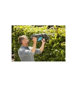 Gardena Taille-haies électrique Comfortcut 600/55 – 600w – Lame 55cm & Coupe ø27mm – Poignée Ergoline – Butée Protec -Promos Jardin Pro Magasin 645b8f3fe34320.62509096