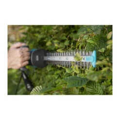 Gardena Taille-haies électrique Easycut 500/55 – 500w – Lame 55cm & Coupe ø18mm – Poignée Ergoline – Butée De Protec -Promos Jardin Pro Magasin 645b8f41b0de80.43561535