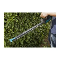 Gardena Taille-haies électrique Easycut 500/55 – 500w – Lame 55cm & Coupe ø18mm – Poignée Ergoline – Butée De Protec -Promos Jardin Pro Magasin 645b8f41b4bef2.55570638