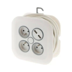 Enrouleur Domestique 7m - 3 Prises 2p+t 16a + 2x Usb -Promos Jardin Pro Magasin 645b90a5e14830.34948040