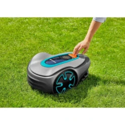 Gardena Tondeuse A Gazon Robot Sileno Minimo 250 – Connexion Bluetooth – Surface Tonte Max 250m² – Triple Lames Pivotantes (1520 -Promos Jardin Pro Magasin 6463cc76dd05a8.22373443