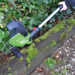 Coupe-herbe Sans Fil 20 W 11 Coupe-herbe Sans Fil 20 W -Promos Jardin Pro Magasin 6464c595b9e7a6.41845104