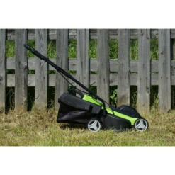 Tondeuse Greenworks 24v - Coupe De 33cm - 1 Batterie 2.0 Ah - 1 Micro-chargeur - G24lm33k2 7 Tondeuse Greenworks 24v - Coupe De 33cm - 1 Batterie 2.0 Ah - 1 Micro-chargeur - G24lm33k2 -Promos Jardin Pro Magasin 647d2d2552c2a8.10088499
